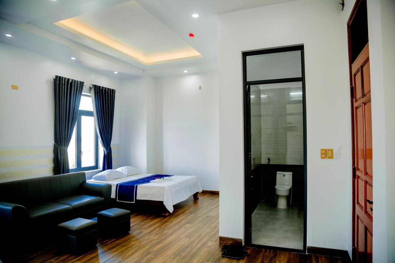 Chau Ngoc Vien Hotel - Bien My Khe - Quảng Ngãi Exteriör bild