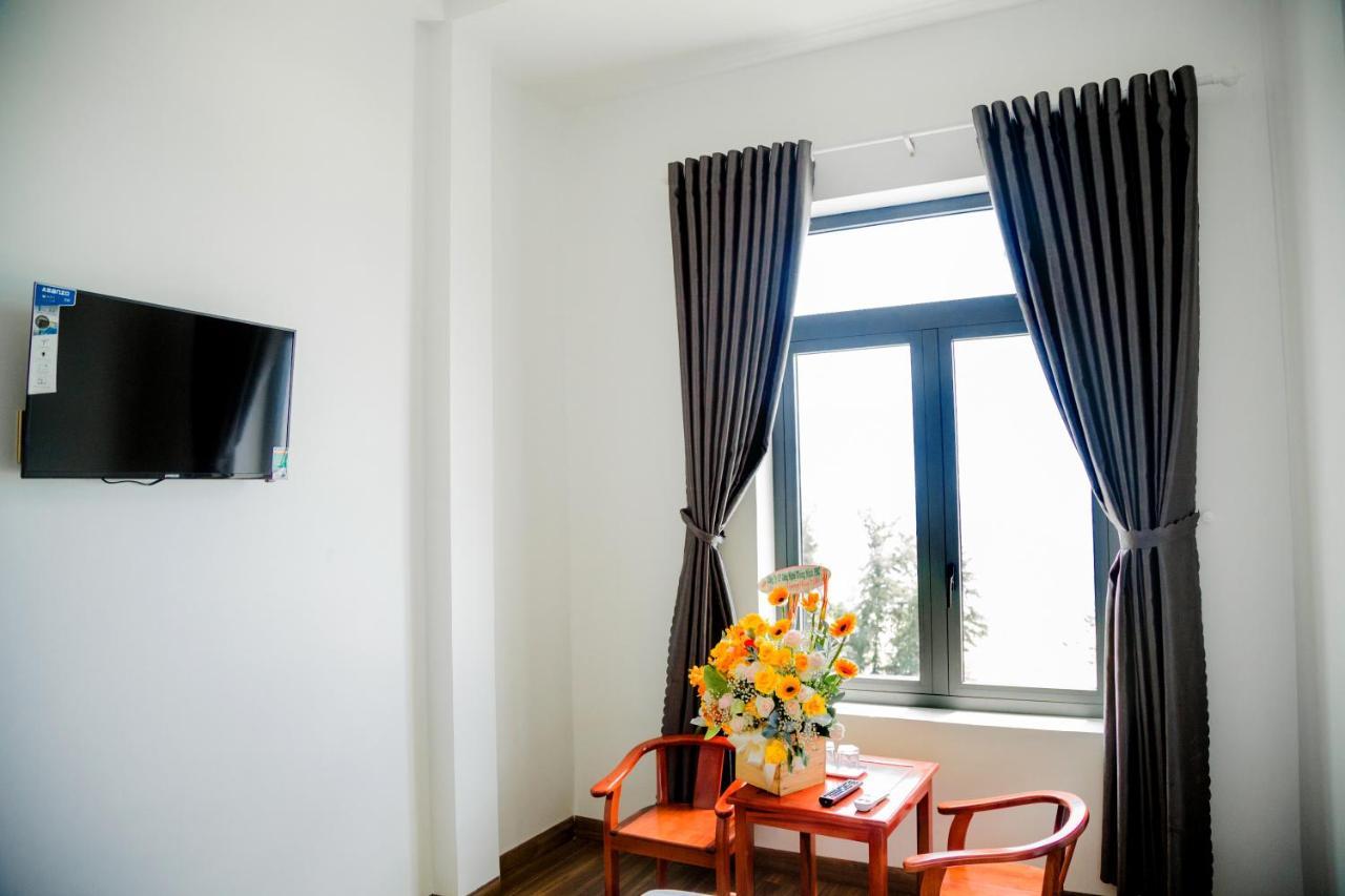 Chau Ngoc Vien Hotel - Bien My Khe - Quảng Ngãi Exteriör bild