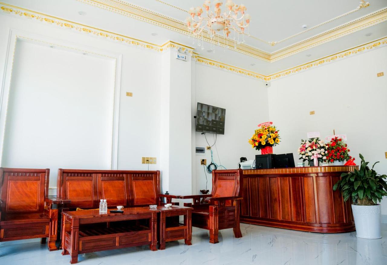 Chau Ngoc Vien Hotel - Bien My Khe - Quảng Ngãi Exteriör bild