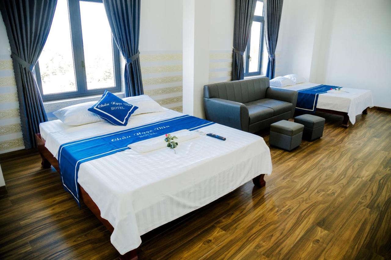 Chau Ngoc Vien Hotel - Bien My Khe - Quảng Ngãi Exteriör bild